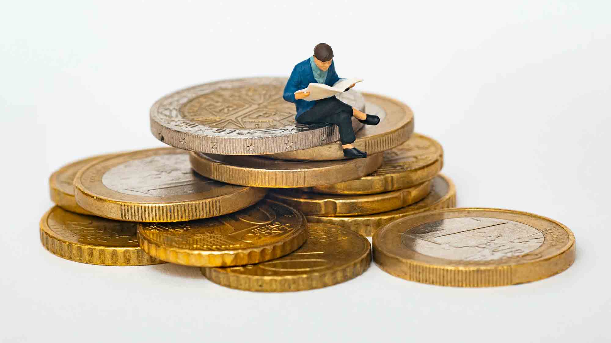 Bis zu 1.000 Euro draufzahlen: ERASMUS Förderung reicht in fast keinem EU Land für Lebenshaltungskosten Bis zu 1.000 Euro draufzahlen: ERASMUS Förderung reicht in fast keinem EU Land für Lebenshaltungskosten