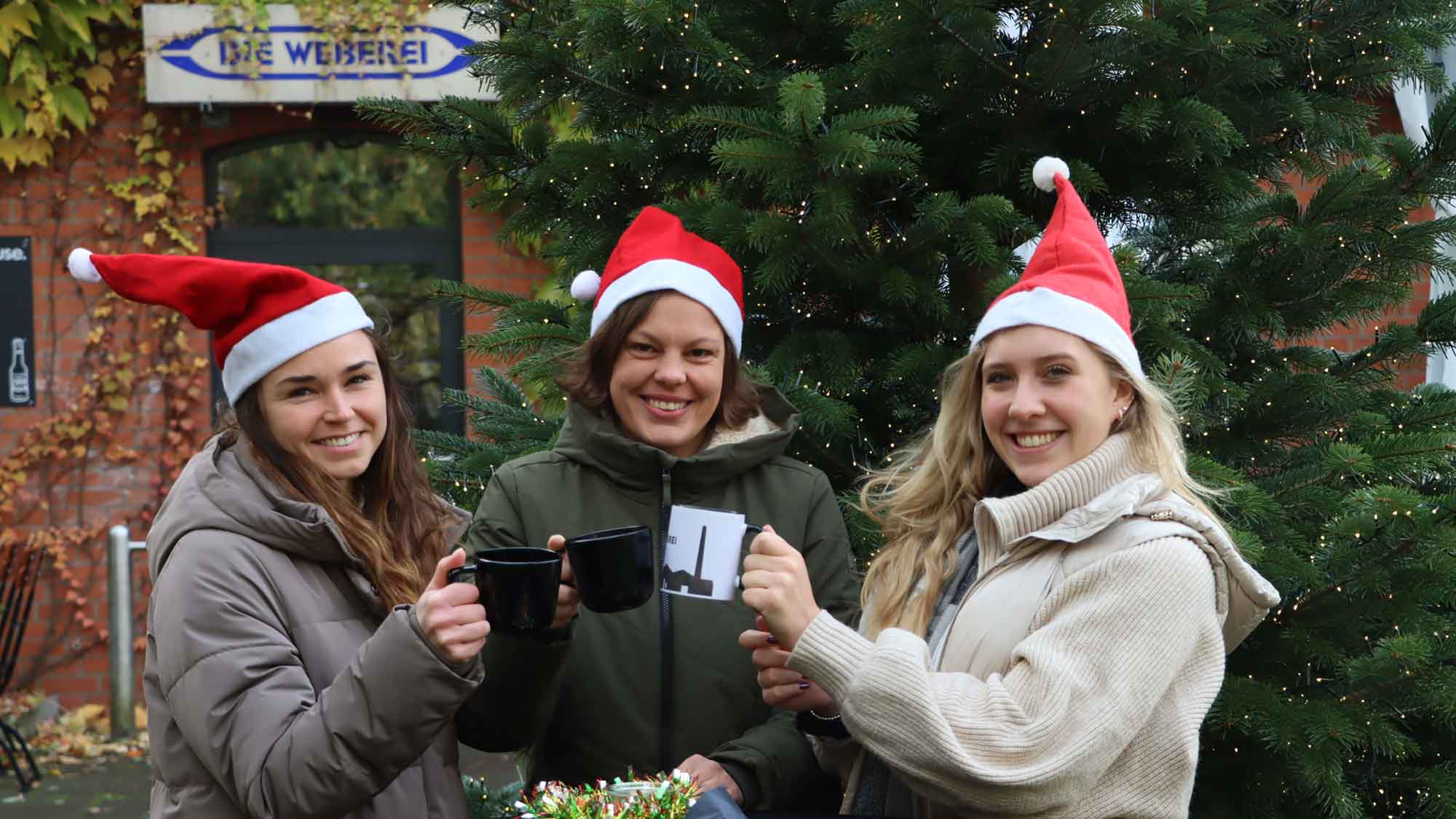Anglühen und Nachtflohmarkt, Geselligkeit mit Live Musik auf der Weberei Terrasse: Eröffnung der Glühwein Saison, 24. November 2023