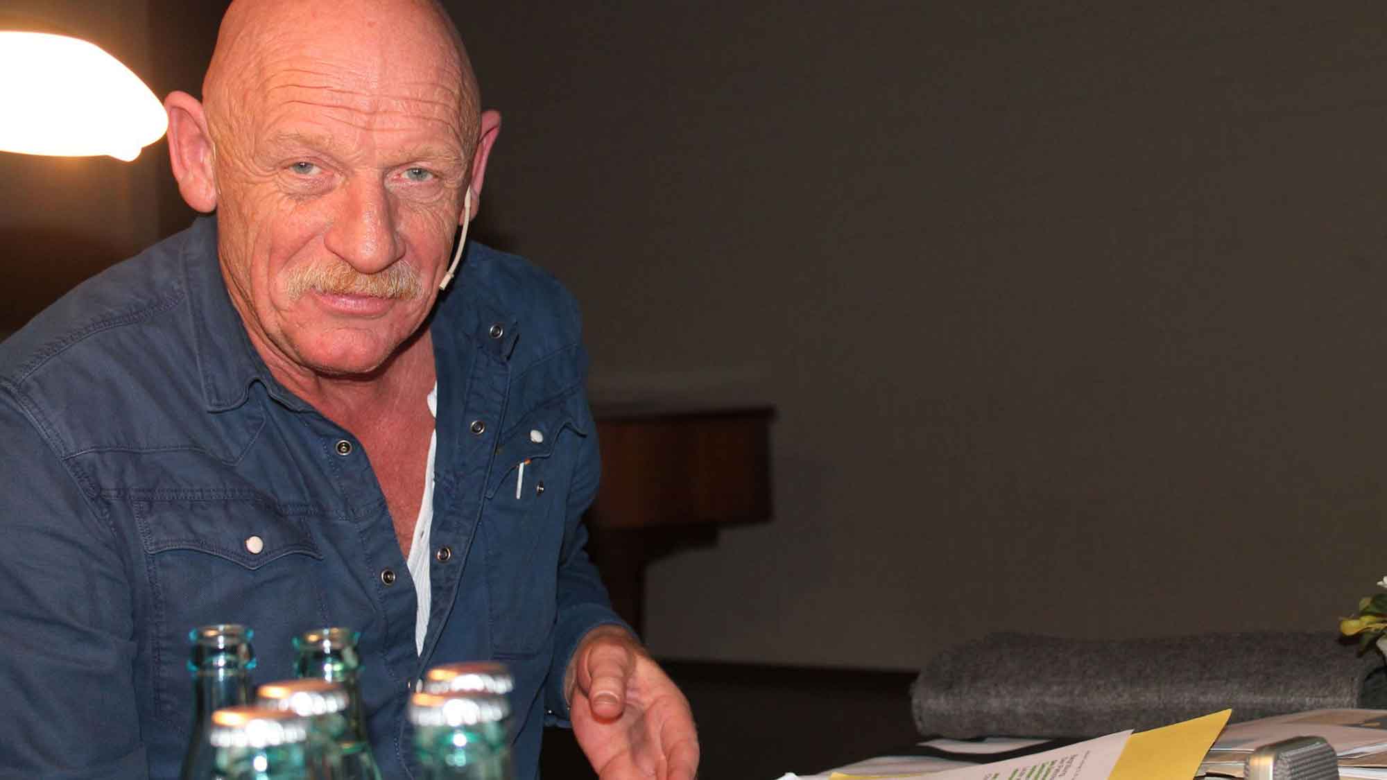 Joe Bausch in der LWL Klinik Dortmund, der Vorverkauf für die Lesung beginnt am 4. Dezember 2023 Joe Bausch in der LWL Klinik Dortmund, der Vorverkauf für die Lesung beginnt am 4. Dezember 2023