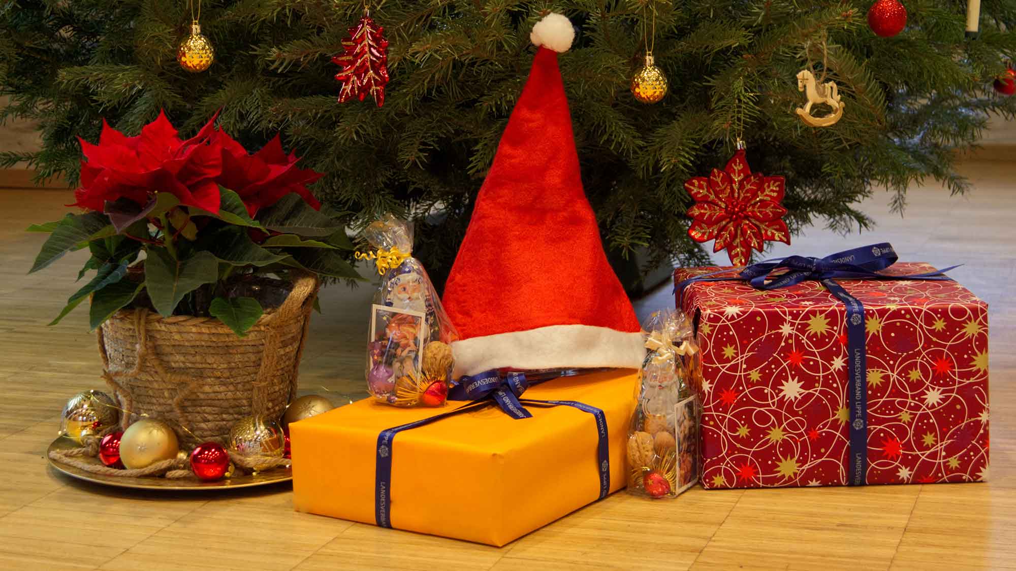 Weihnachtstradition Waisenhauskasse, Landesverband Lippe unterstützt 241 bedürftige Kinder mit mehr als 15.000 Euro Weihnachtstradition Waisenhauskasse, Landesverband Lippe unterstützt 241 bedürftige Kinder mit mehr als 15.000 Euro