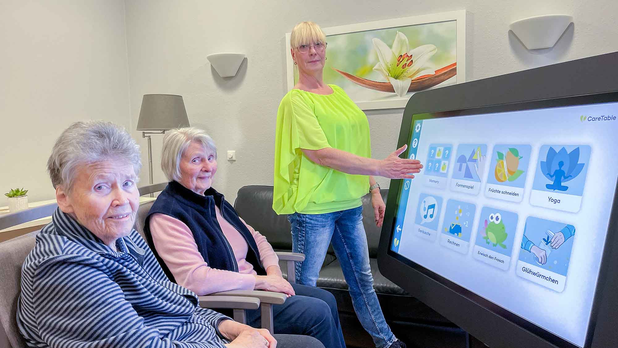 Diakonie Gütersloh: Malen, Spielen, Reisen mit »digitaler Tafel« in der Tagespflege der Diakonie Diakonie Gütersloh: Malen, Spielen, Reisen mit »digitaler Tafel« in der Tagespflege der Diakonie