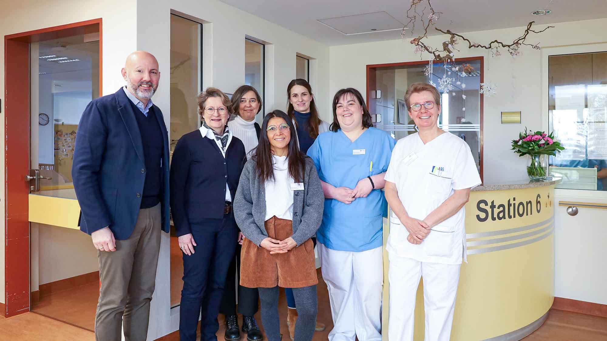 Begleitung frischgebackener Eltern im Sankt Elisabeth Hospital Gütersloh: Geburtslotsendienst wird 2024 fortgeführt Begleitung frischgebackener Eltern im Sankt Elisabeth Hospital Gütersloh: Geburtslotsendienst wird 2024 fortgeführt