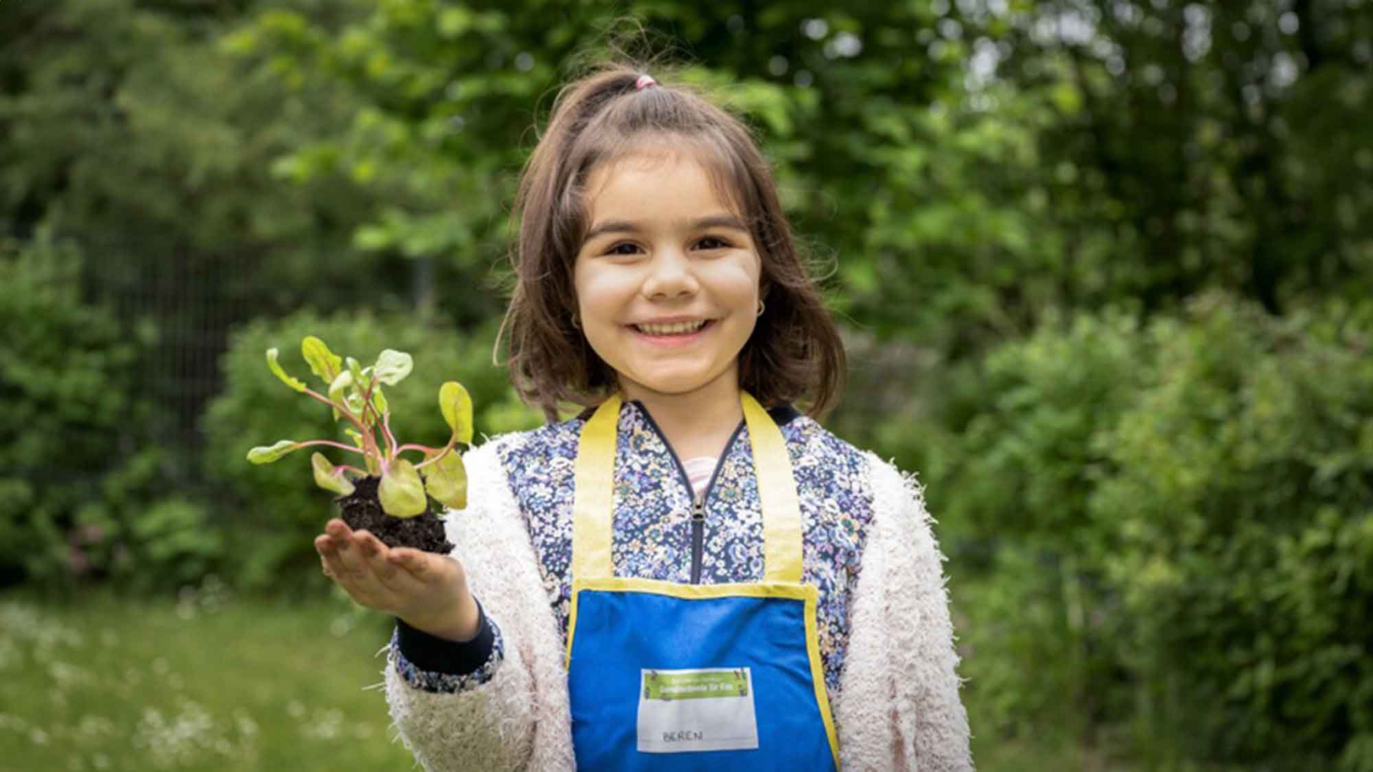 Ernährungsstrategie der Bundesregierung bestätigt: EDEKA Stiftung leistet wichtigen Beitrag zur Ernährungsbildung von Kindern Ernährungsstrategie der Bundesregierung bestätigt: EDEKA Stiftung leistet wichtigen Beitrag zur Ernährungsbildung von Kindern