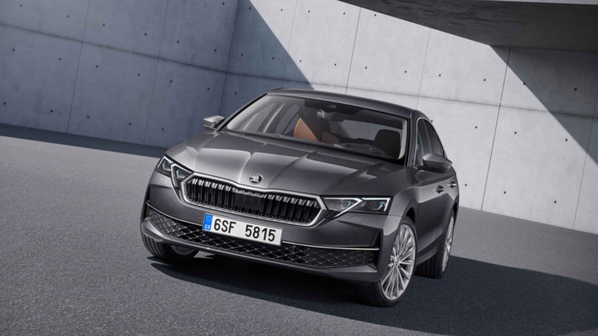 Škoda Octavia: Der Bestseller der Marke präsentiert sich aufgefrischt und mit neuen Ausstattungsmerkmalen Škoda Octavia: Der Bestseller der Marke präsentiert sich aufgefrischt und mit neuen Ausstattungsmerkmalen