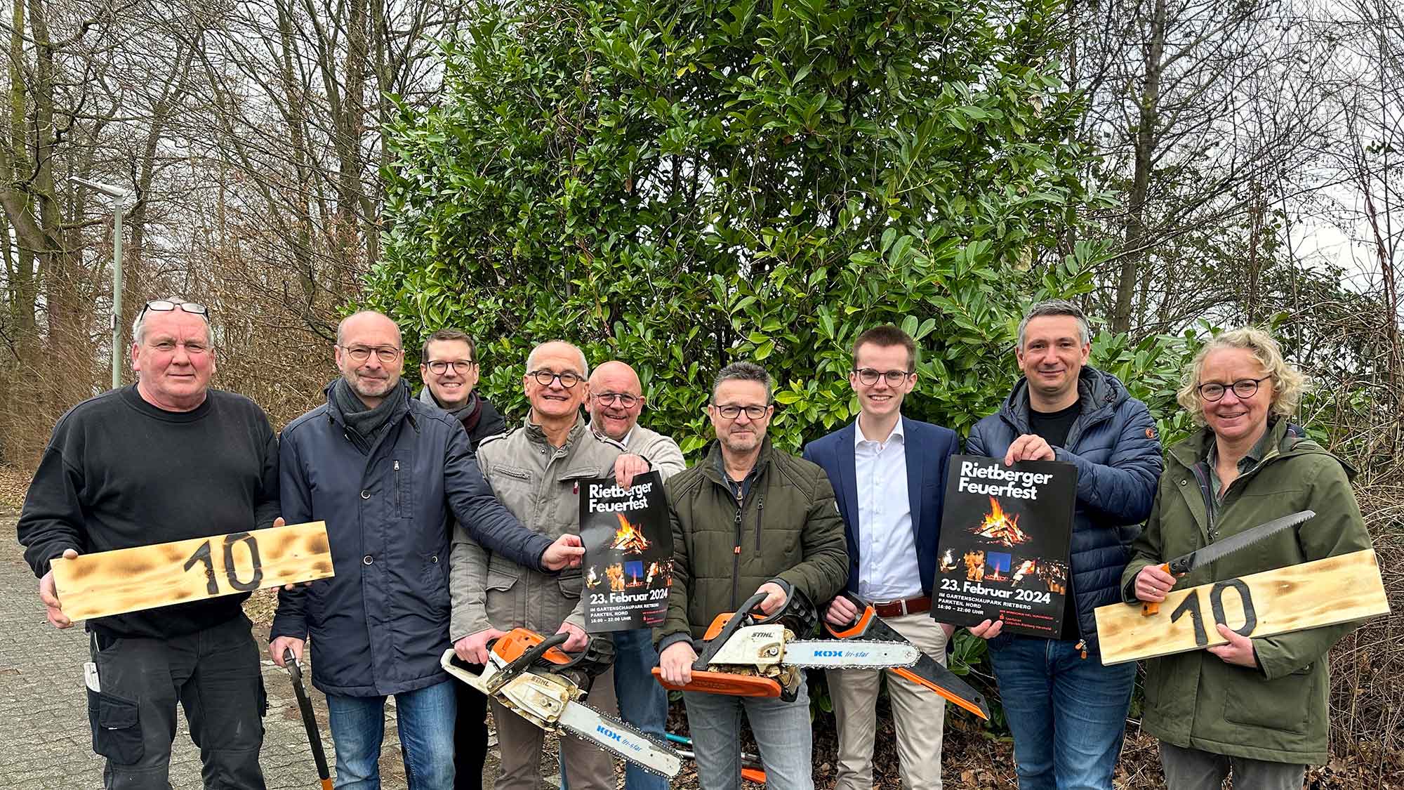 Mit Licht und Wärme die Dunkelheit vertreiben, Feuerfest am Freitag, 23. Februar 2024, im Gartenschaupark Rietberg Mit Licht und Wärme die Dunkelheit vertreiben, Feuerfest am Freitag, 23. Februar 2024, im Gartenschaupark Rietberg