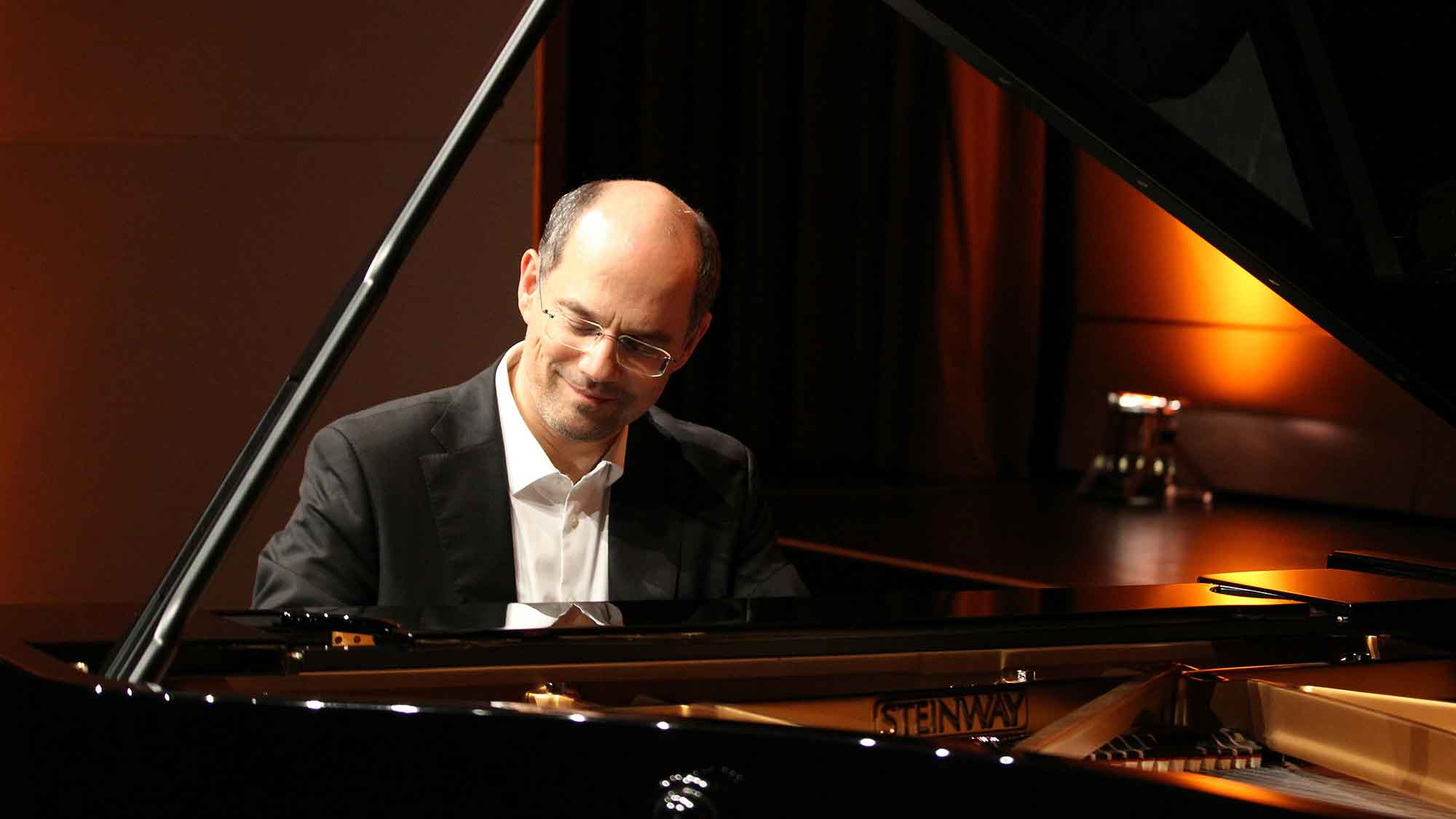 Mit Pianist Dinis Schemann klassische Hochkultur erleben am 16. März 2024, vorletztes Konzert der Lüner Konzertreihe am Samstag im Hansesaal Lünen Mit Pianist Dinis Schemann klassische Hochkultur erleben am 16. März 2024, vorletztes Konzert der Lüner Konzertreihe am Samstag im Hansesaal Lünen