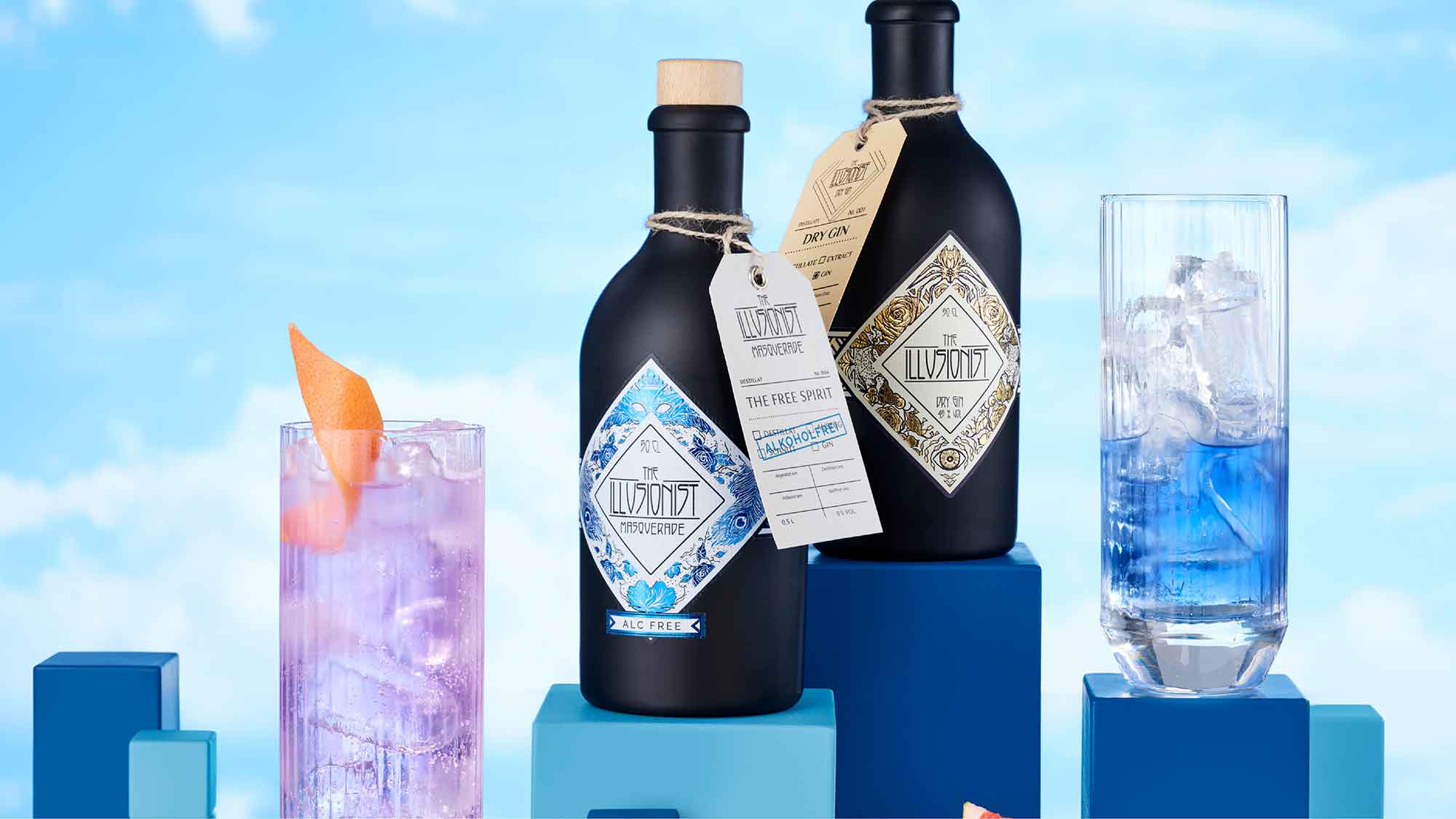 The Illusionist Distillery präsentiert ihre alkoholfreie Alternative »Masquerade« und »The Illusionist Gin FC Bayern München Edition« The Illusionist Distillery präsentiert ihre alkoholfreie Alternative »Masquerade« und »The Illusionist Gin FC Bayern München Edition«