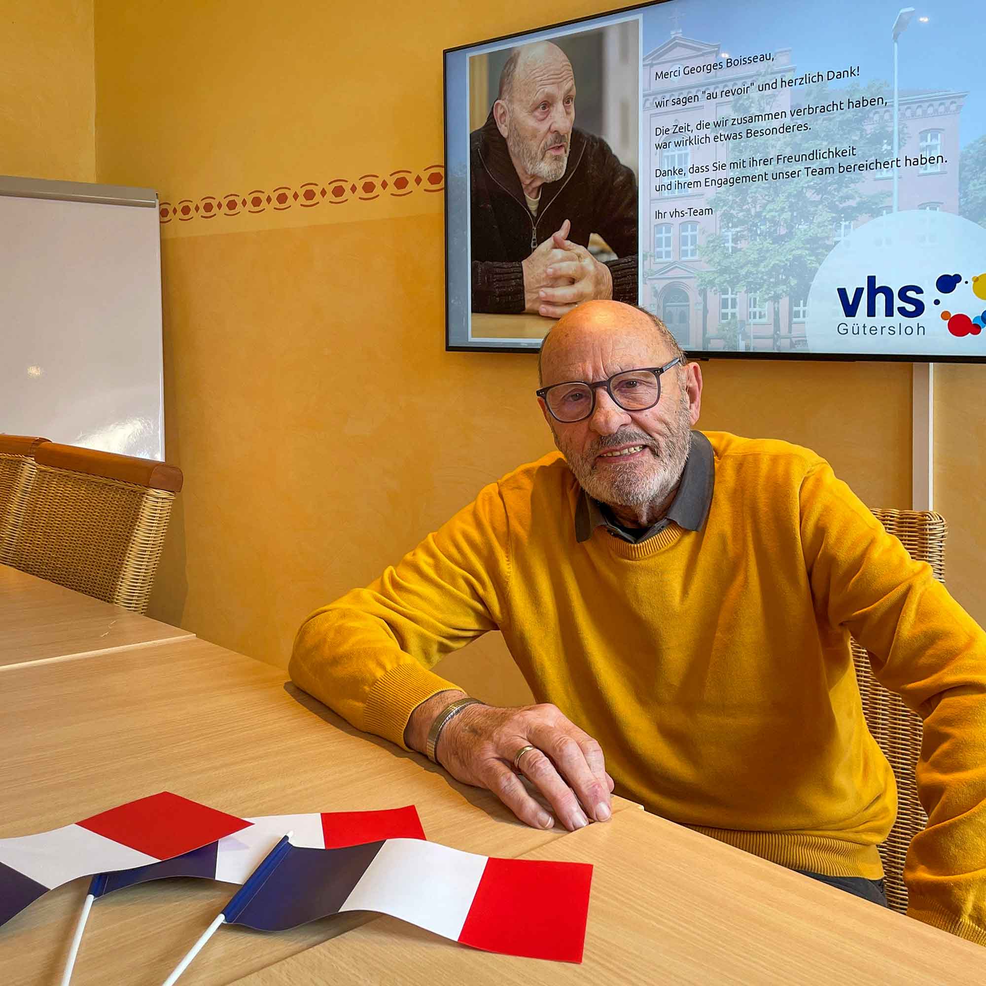 Volkshochschule Gütersloh: »Au revoir« heißt »Auf Wiedersehen«: Merci, Monsieur Boisseau! Volkshochschule Gütersloh: »Au revoir« heißt »Auf Wiedersehen«: Merci, Monsieur Boisseau!