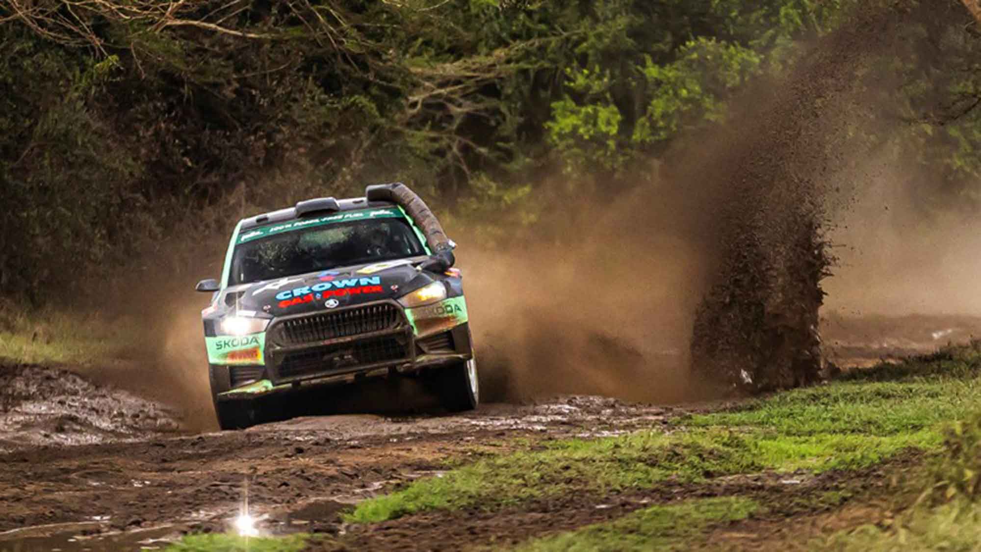 Safari Rallye Kenia: Härtester WM Lauf des Jahres endet mit dreifachem Škoda Erfolg in der WRC2 Kategorie Safari Rallye Kenia: Härtester WM Lauf des Jahres endet mit dreifachem Škoda Erfolg in der WRC2 Kategorie