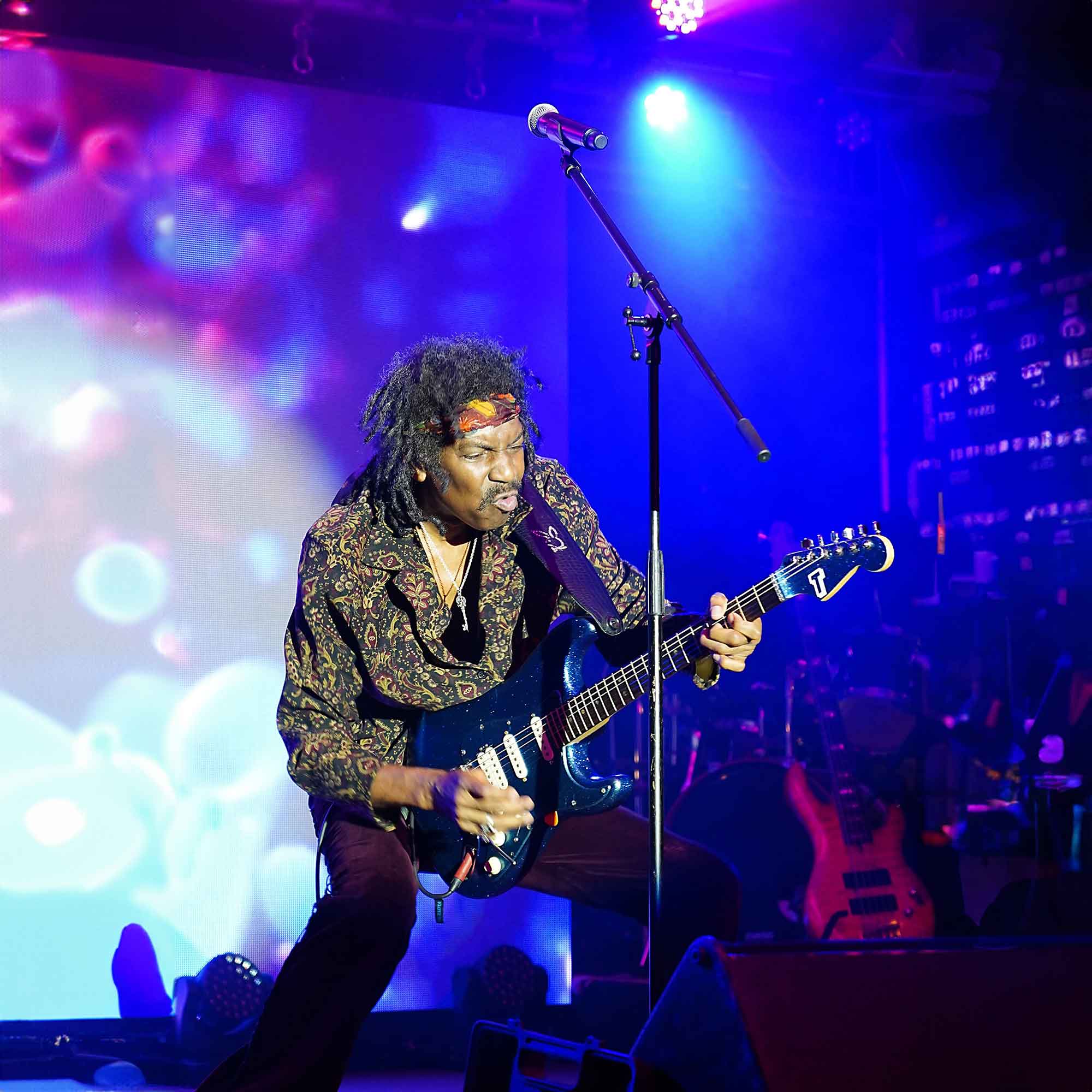 Forever Young: eine Hommage an den Club 27 – die Rockmusik Show am 19. April 2024 im Heinz Hilpert Theater Lünen Forever Young: eine Hommage an den Club 27 – die Rockmusik Show am 19. April 2024 im Heinz Hilpert Theater Lünen