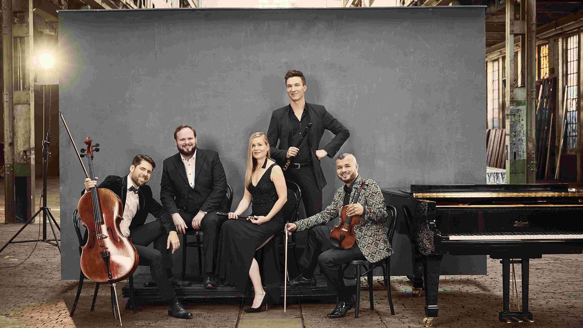 Krönender Abschluss der Lüner Konzertreihe mit »Spark – die klassische Band & Valer Sabadus«, 27. April 2024, Hansesaal Krönender Abschluss der Lüner Konzertreihe mit »Spark – die klassische Band & Valer Sabadus«, 27. April 2024, Hansesaal