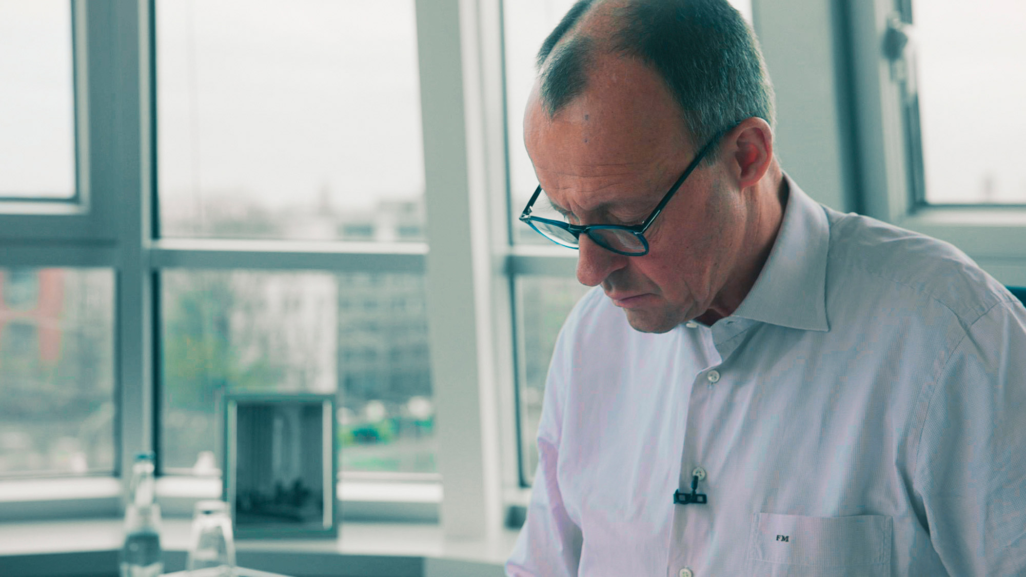 Fernsehnews Gütersloh: NDR, Das Erste, Friedrich Merz schließt Machtkampf mit Markus Söder um Kanzlerkandidatur aus – CDU Vize Karin Prien sieht Entscheidung in K Frage bei Merz