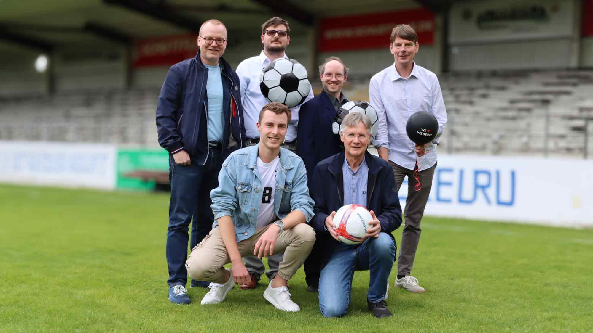 Inklusiver Fußballabend: Lebenshilfe und Weberei präsentieren Sportreporter Legende Manni Breuckmann, 10. Juni 2024 Inklusiver Fußballabend: Lebenshilfe und Weberei präsentieren Sportreporter Legende Manni Breuckmann, 10. Juni 2024