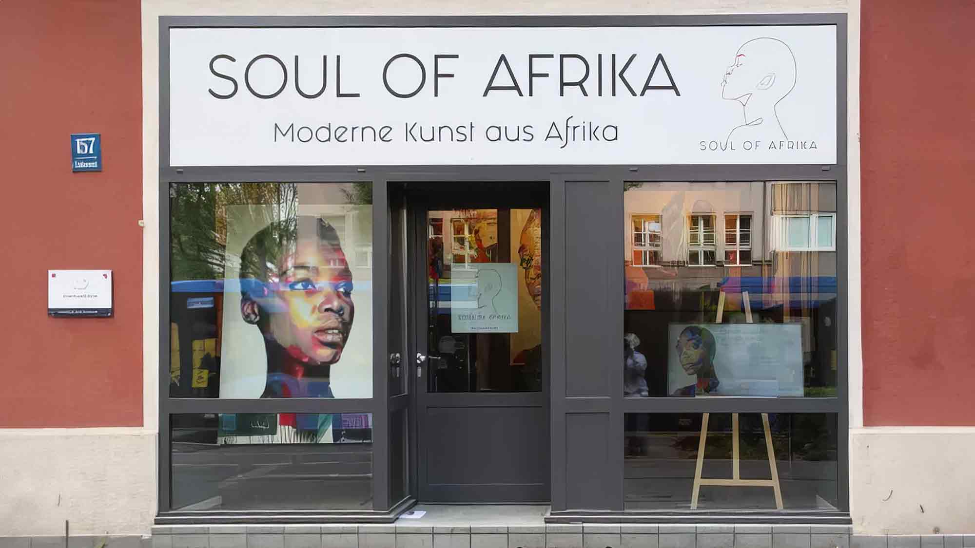 &raquo;Soul of Afrika&laquo; – Münchens erste Galerie für zeitgenössische afrikanische Kunst feiert zweijähriges Jubiläum
