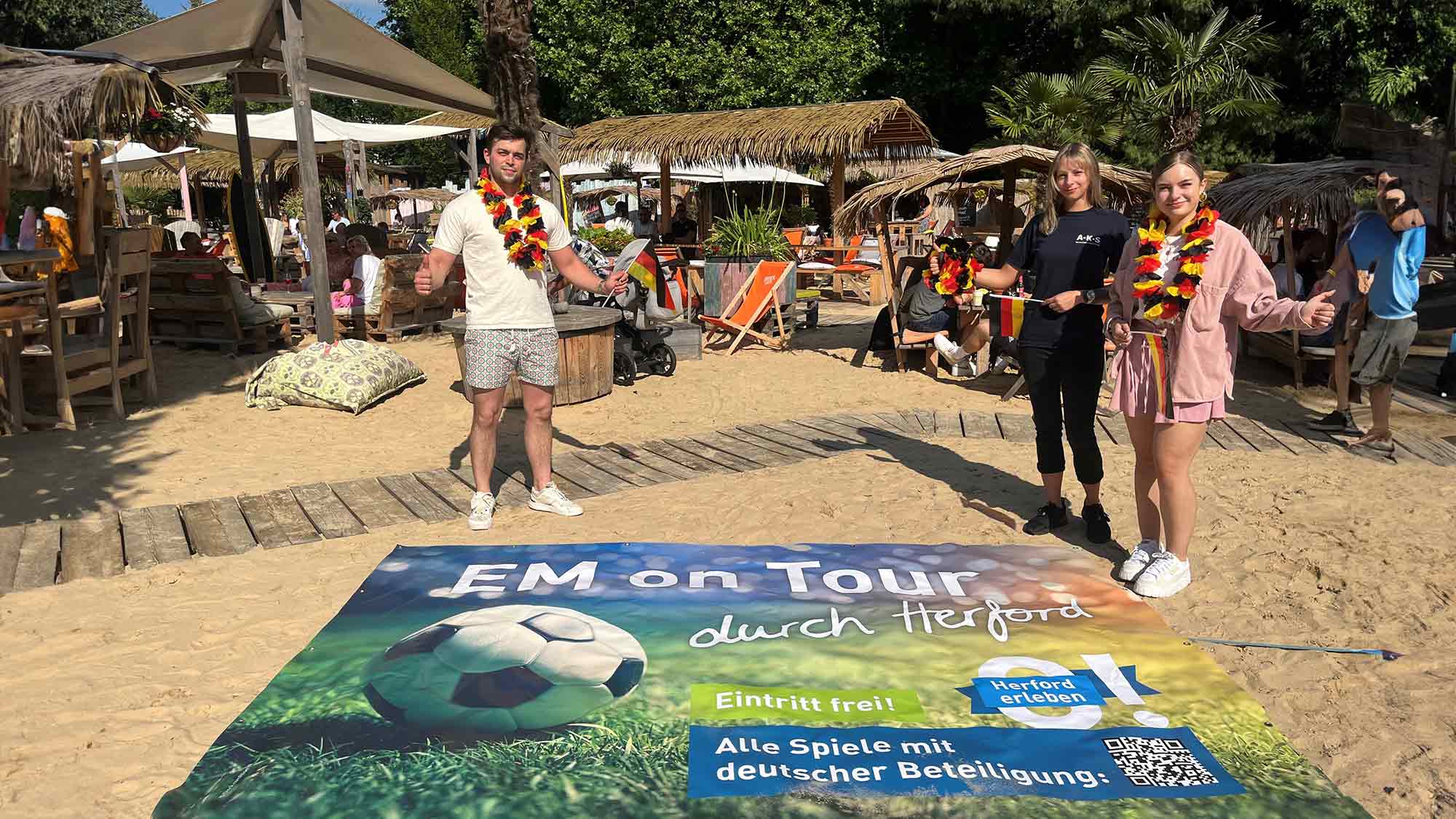 »EM on Tour« geht in die nächste Runde: Übertragung des Achtelfinalspiels der deutschen Elf im Beachclub Herford, 29. Juni 2024 »EM on Tour« geht in die nächste Runde: Übertragung des Achtelfinalspiels der deutschen Elf im Beachclub Herford, 29. Juni 2024