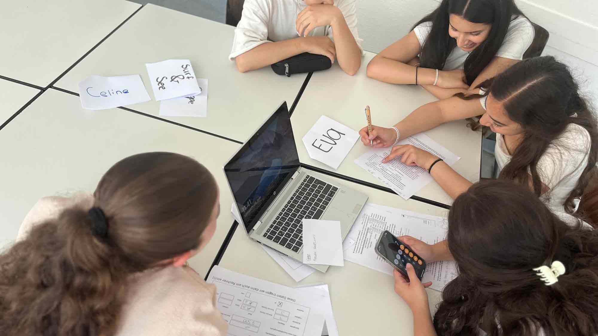 Reinhard Mohn Berufskolleg, Geschwister Scholl Realschule, Elly Heuss Knapp Schule: Schüler kooperieren und führen Wassersportcenter zum Erfolg Reinhard Mohn Berufskolleg, Geschwister Scholl Realschule, Elly Heuss Knapp Schule: Schüler kooperieren und führen Wassersportcenter zum Erfolg