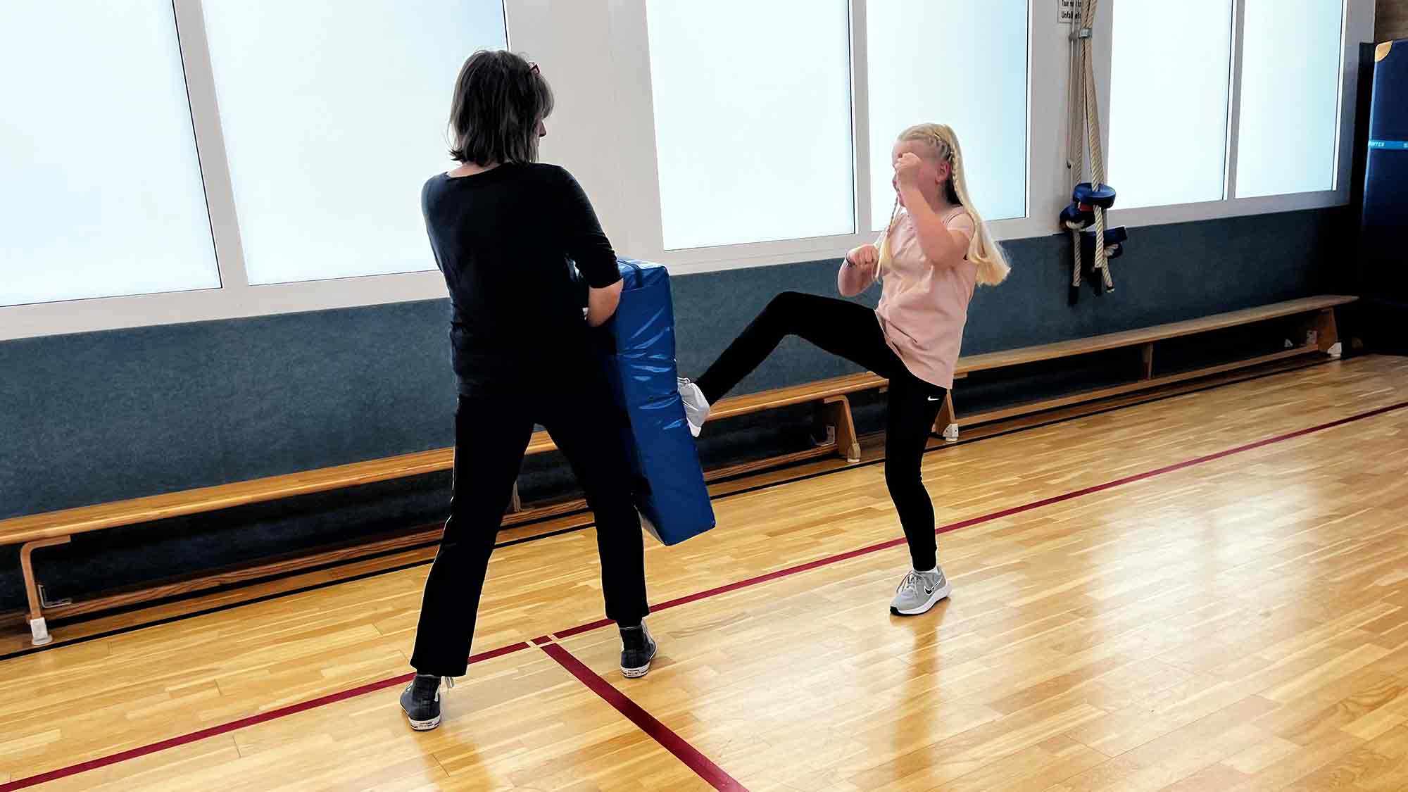 Selbstbehauptungskurs für Mädchen in Herzebrock Clarholz im Grundschulter, Persönlichkeit bestätigen und stärken Selbstbehauptungskurs für Mädchen in Herzebrock Clarholz im Grundschulter, Persönlichkeit bestätigen und stärken