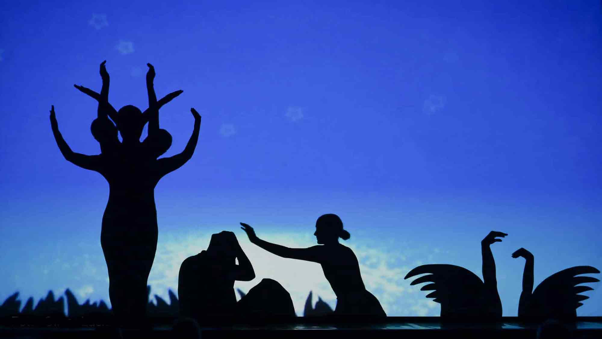 Stadttheater Lippstadt: »Amazing Shadows«, das unglaubliche Schattentheater aus der Ukraine, performt by Shadow Theatre Delight, 16. Februar 2025 Stadttheater Lippstadt: »Amazing Shadows«, das unglaubliche Schattentheater aus der Ukraine, performt by Shadow Theatre Delight, 16. Februar 2025