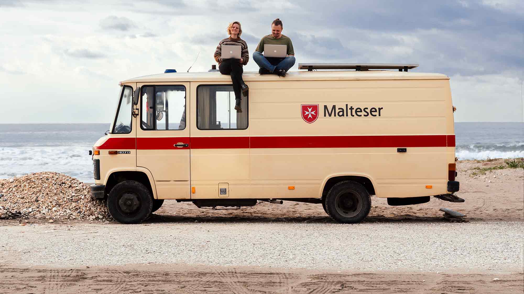 Pop up Raum Grindel Hamburg: Fotografie Ausstellung »Mit dem Oldtimer um die halbe Welt«, 17. bis 23. Juli 2024 Pop up Raum Grindel Hamburg: Fotografie Ausstellung »Mit dem Oldtimer um die halbe Welt«, 17. bis 23. Juli 2024