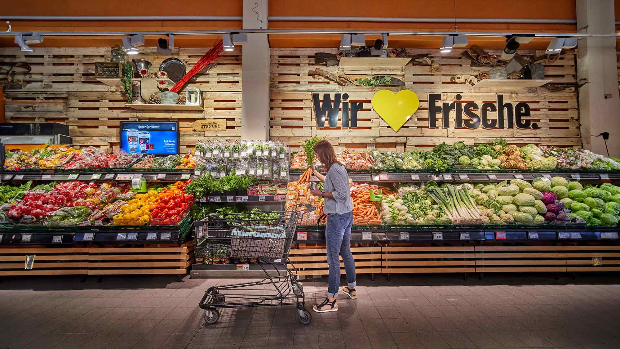 EDEKA gewinnt Retail Award 2024: EDEKA Märkte haben erneut die besten Obstabteilungen und Gemüseabteilungen EDEKA gewinnt Retail Award 2024: EDEKA Märkte haben erneut die besten Obstabteilungen und Gemüseabteilungen