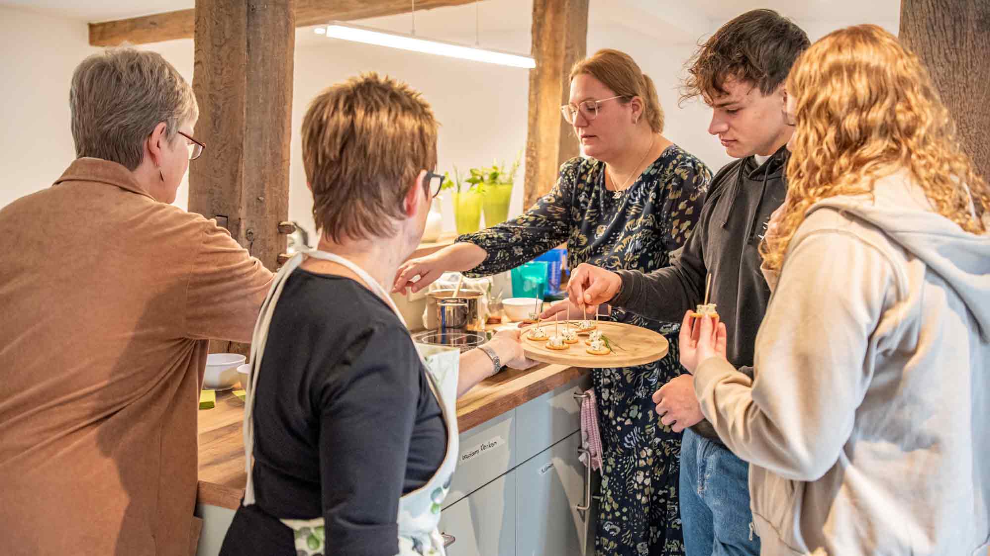 Gesund kochen in allen Lebenslagen und Healthy Women – Ernährungsworkshops im Oktober und November im historischen Speicher auf Hof Haulle Gesund kochen in allen Lebenslagen und Healthy Women – Ernährungsworkshops im Oktober und November im historischen Speicher auf Hof Haulle