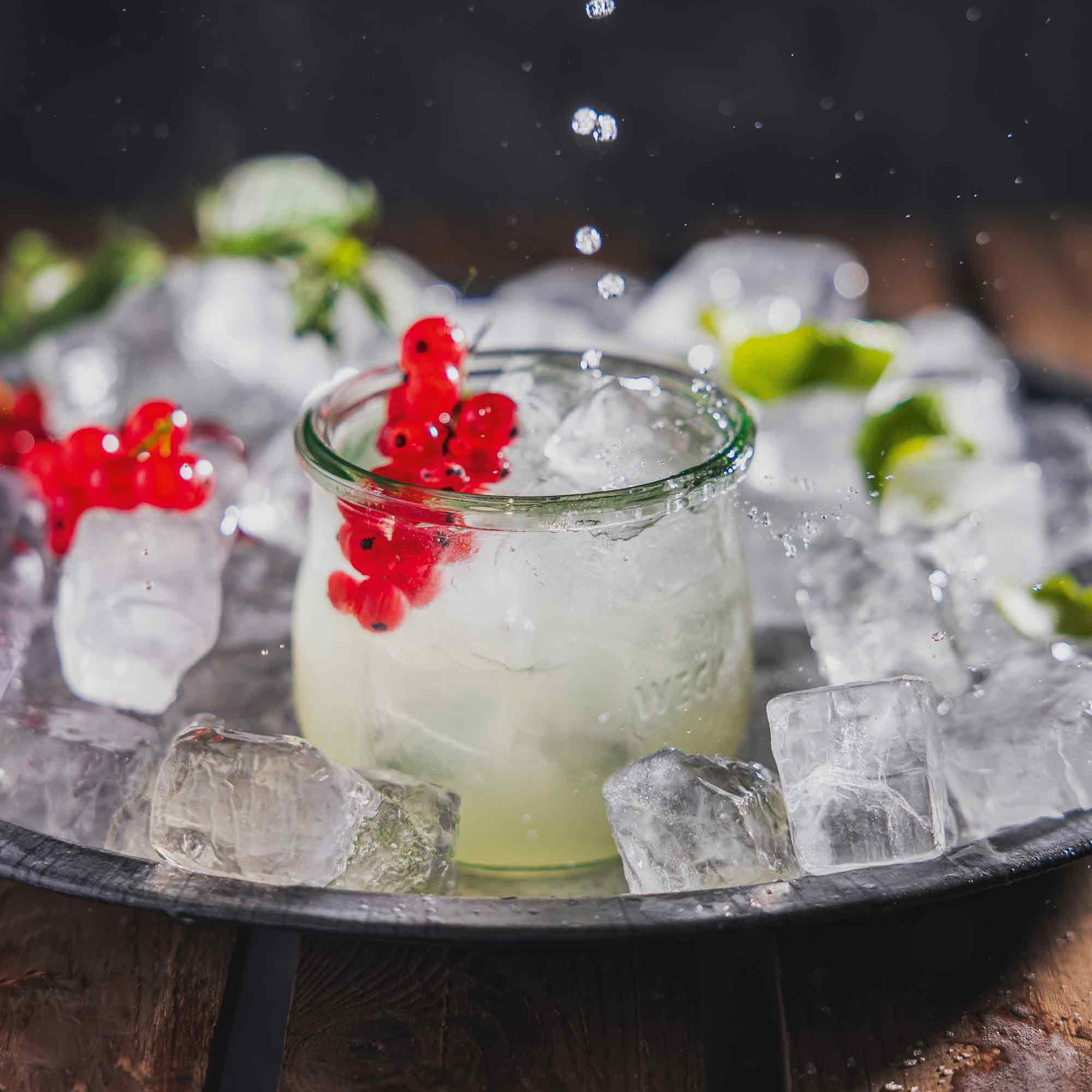 Schwarzwälder Getränkeideen für besondere Anlässe: Cocktails für Weihnachten, Silvester oder Valentinstag Schwarzwälder Getränkeideen für besondere Anlässe: Cocktails für Weihnachten, Silvester oder Valentinstag