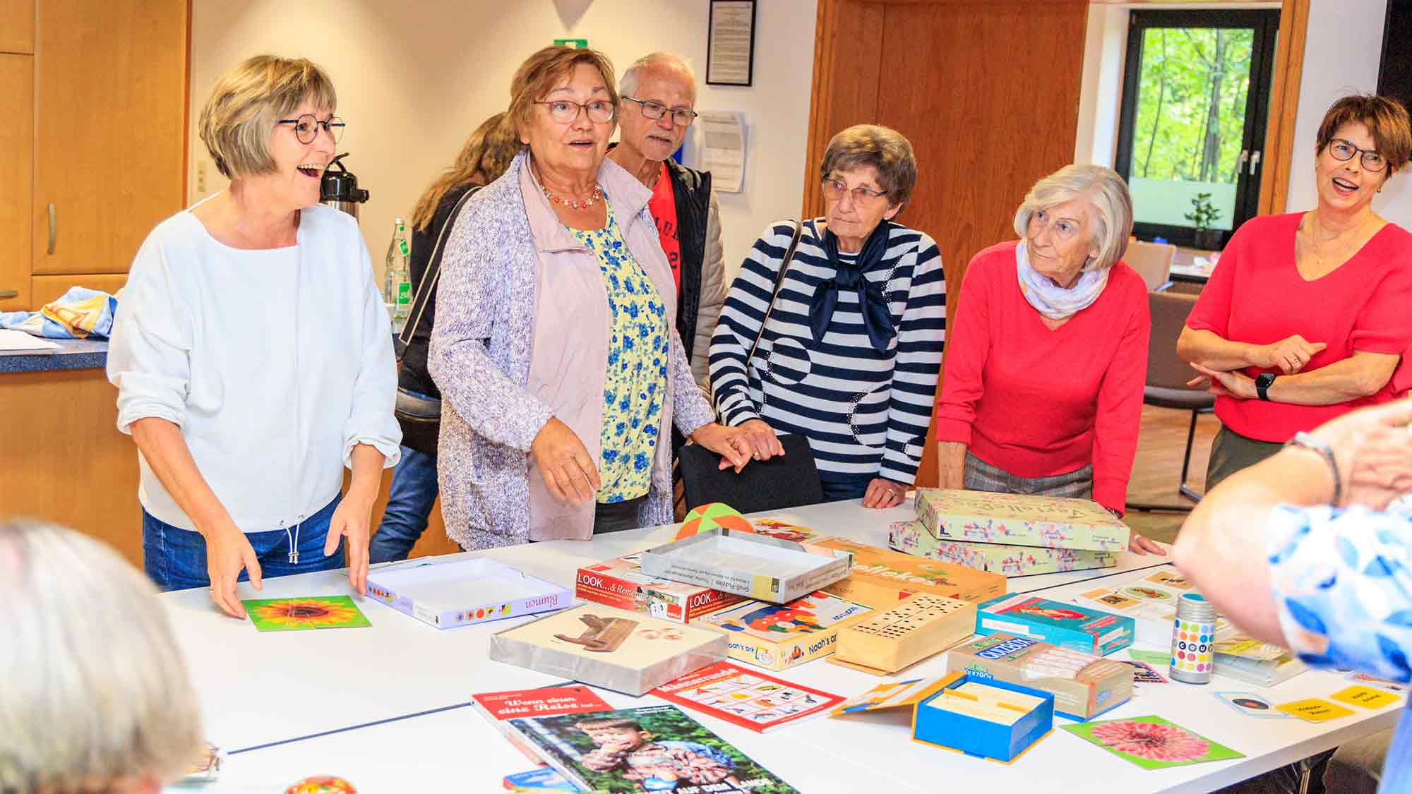 Diakonie Gütersloh: »Café miteinander«, Erstes Treffen der Ehrenamtlichen, Fahrer und weitere helfende Hände gesucht Diakonie Gütersloh: »Café miteinander«, Erstes Treffen der Ehrenamtlichen, Fahrer und weitere helfende Hände gesucht