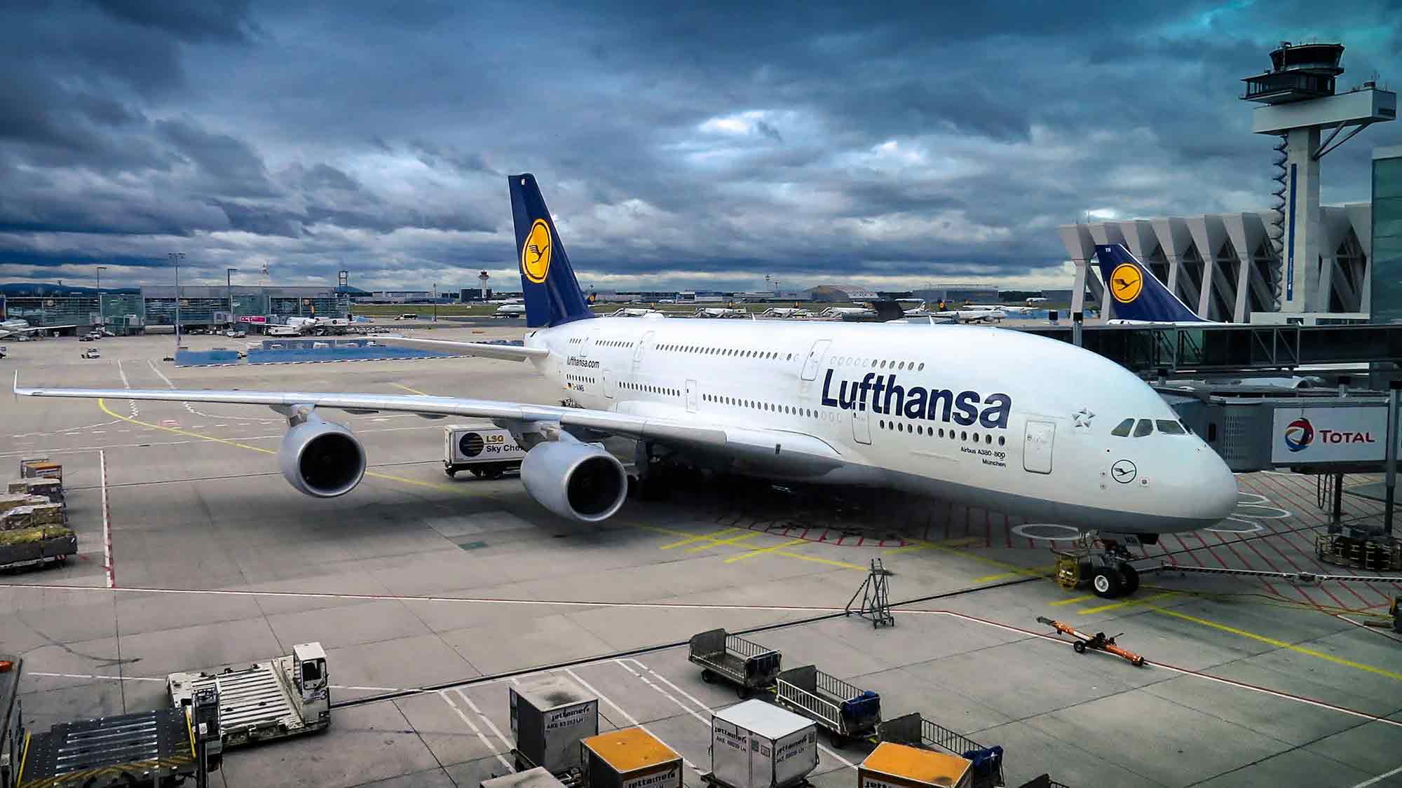 Flughafentransfer Frankfurt ab 24/7 Online Buchen zum Festpreis Flughafentransfer Frankfurt ab 24/7 Online Buchen zum Festpreis