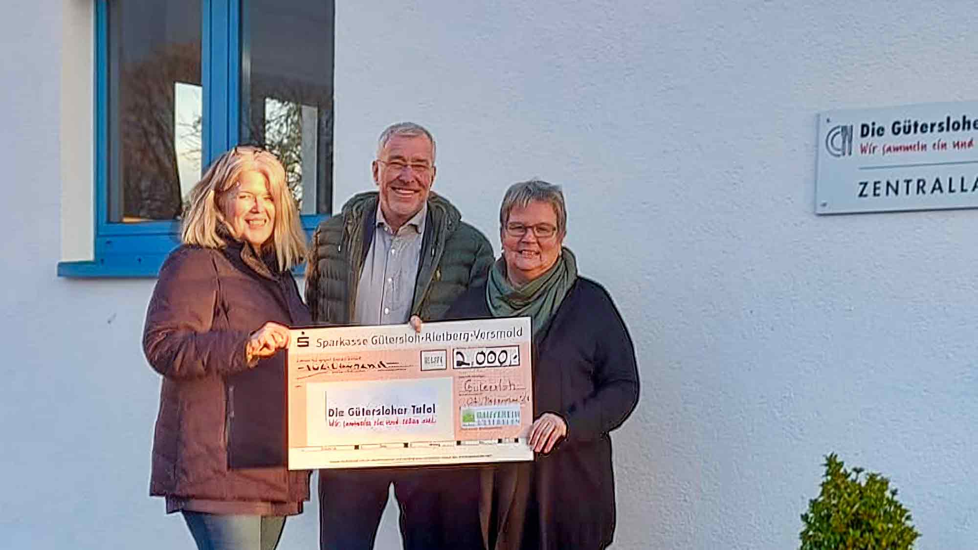 Bauverein unterstützt die Gütersloher Tafel: 2.000 Euro für einen guten Zweck Bauverein unterstützt die Gütersloher Tafel: 2.000 Euro für einen guten Zweck