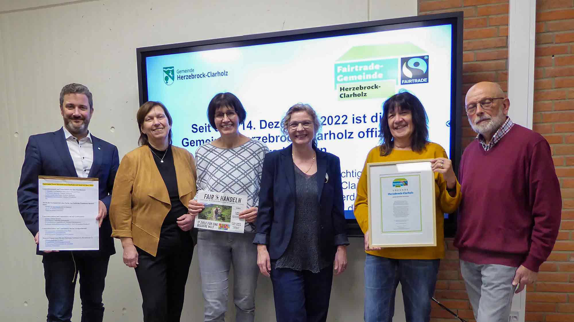 Fairer Handel in Herzebrock Clarholz: Gemeinde erfolgreich für 2 weitere Jahre als Fairtrade Town rezertifiziert